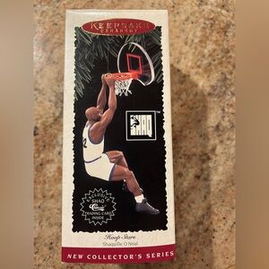 SHAQ #32 Hallmark Hoop Stars #1 of Keepsake Ornament Series w/ Trading Card NIB